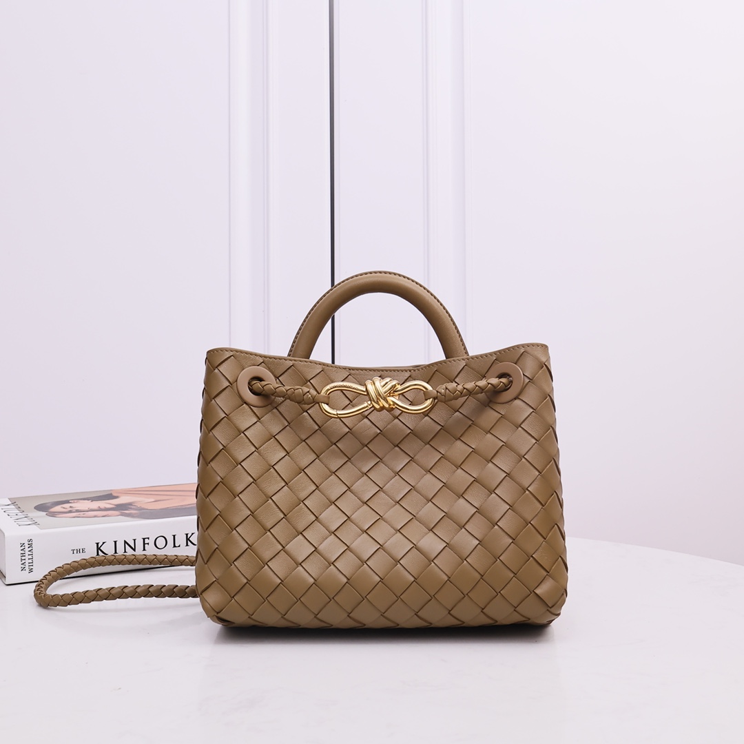 Bottega Veneta Small Andiamo - DopestKickz