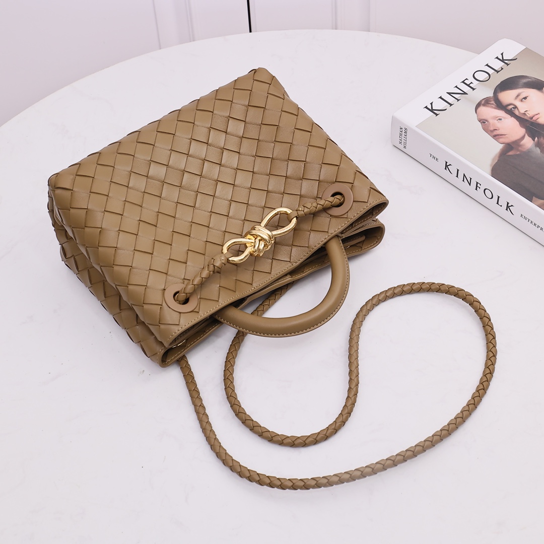 Bottega Veneta Small Andiamo - DopestKickz