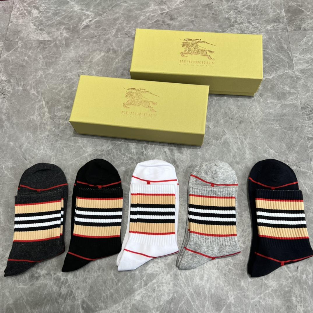 Burberry Socks/Box - DopestKickz