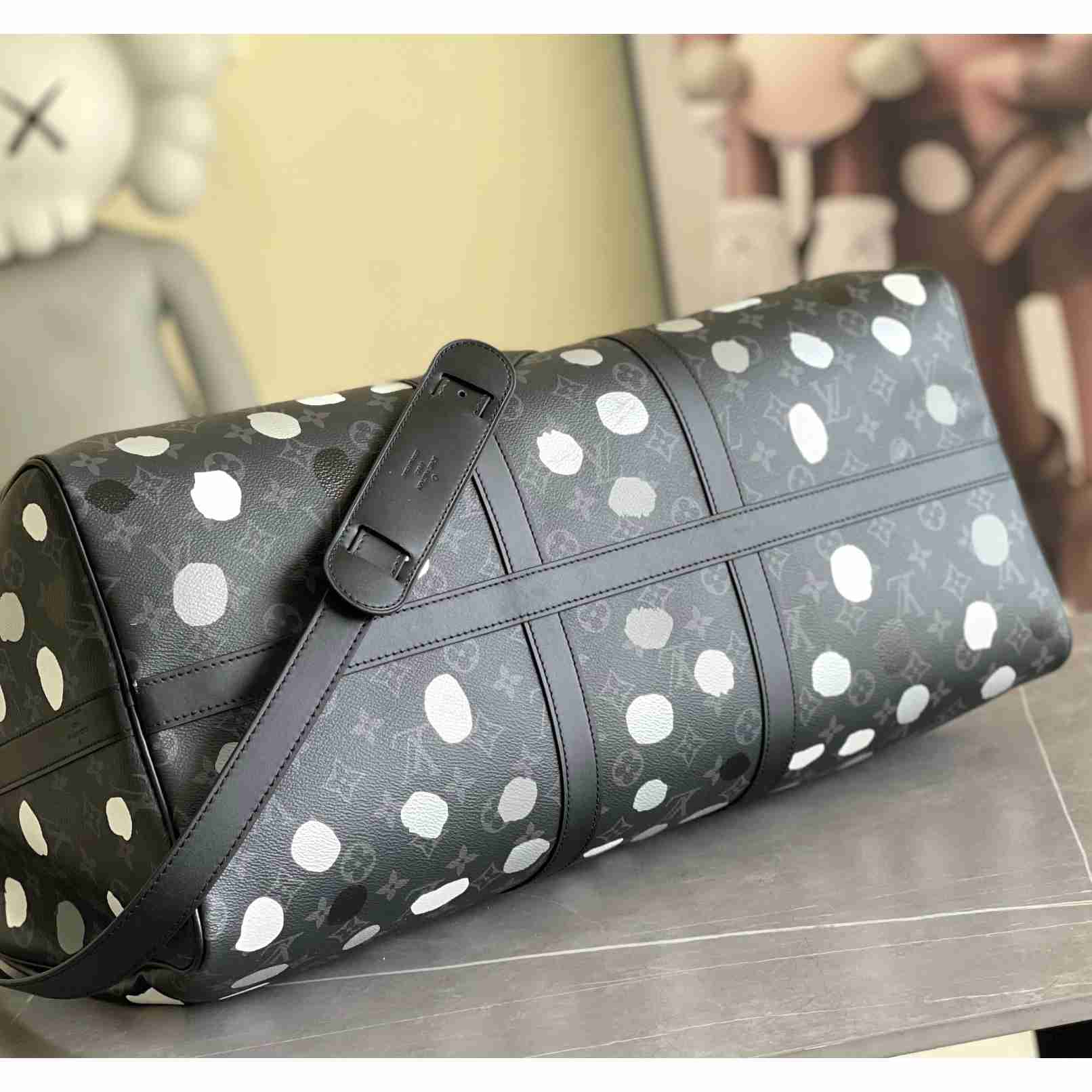 Louis Vuitton LV x YK Bandoulière Keepall 55   M46401 - DopestKickz