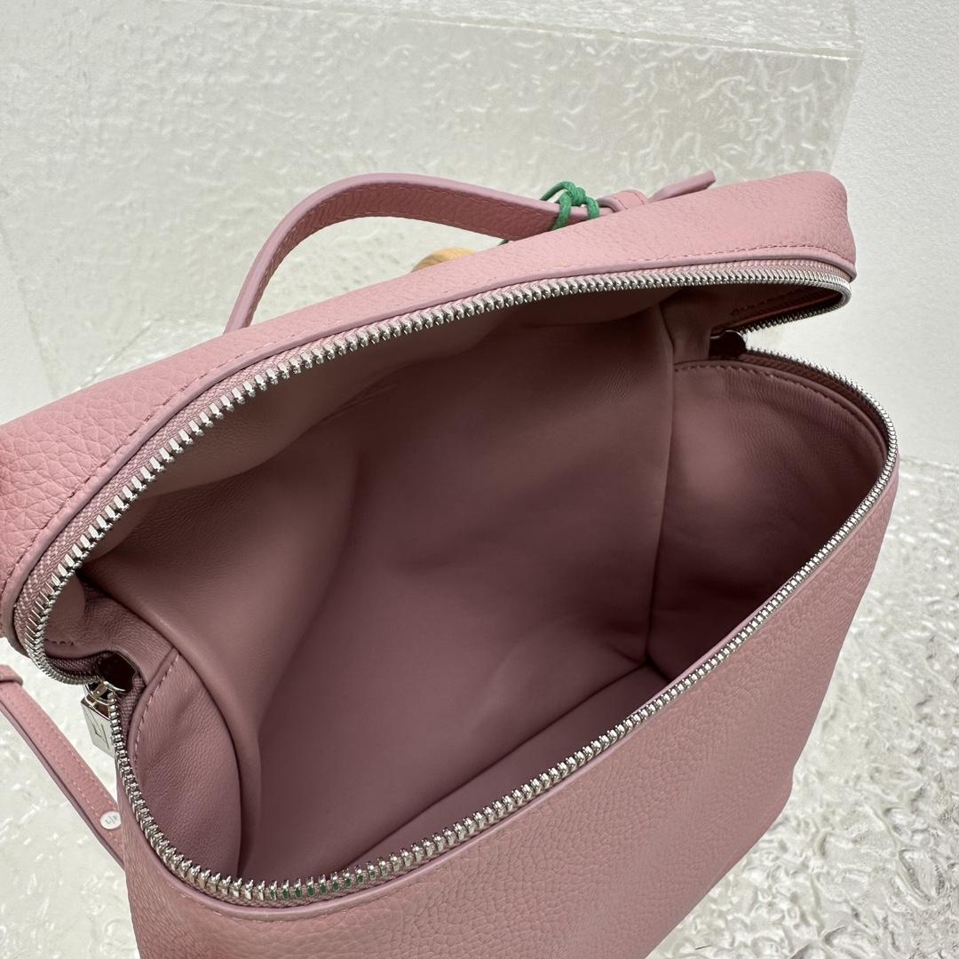 Loro Piana Extra Pocket Backpack L23.5   (23×8×22cm) - DopestKickz