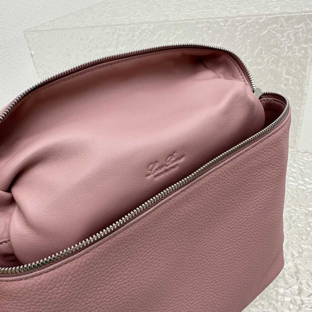 Loro Piana Extra Pocket Backpack L23.5   (23×8×22cm) - DopestKickz