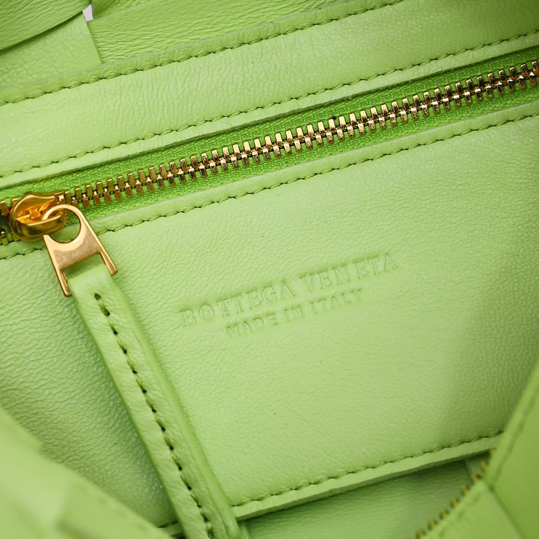 Bottega Veneta Small Brick Cassette - DopestKickz