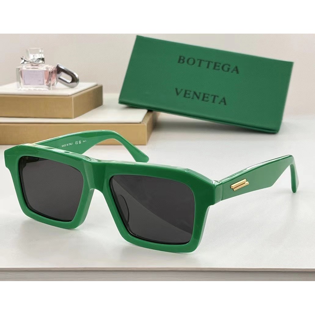 Bottega Green Square Sunglasses - DopestKickz