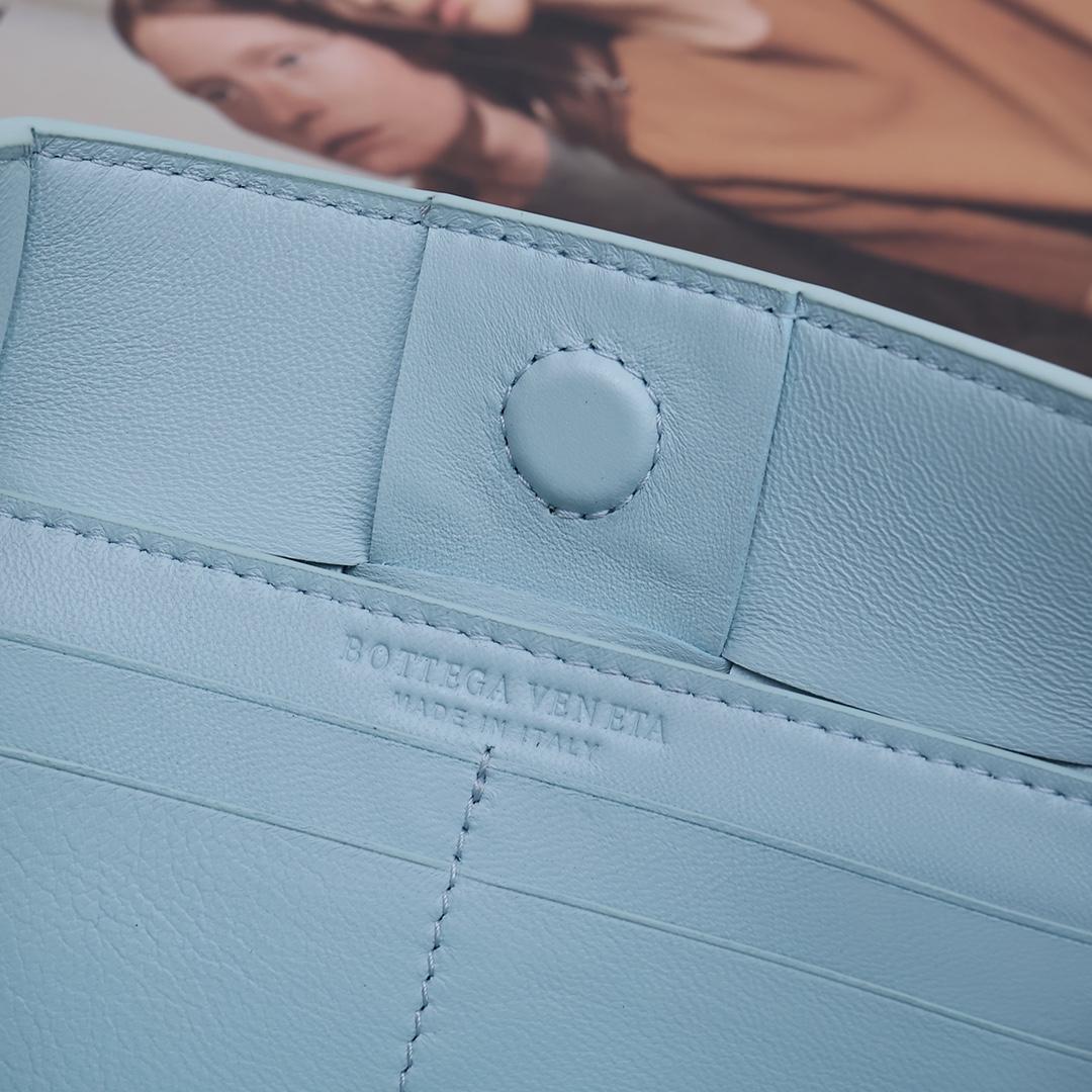 Bottega Veneta Cassette Pouch On Strap - DopestKickz