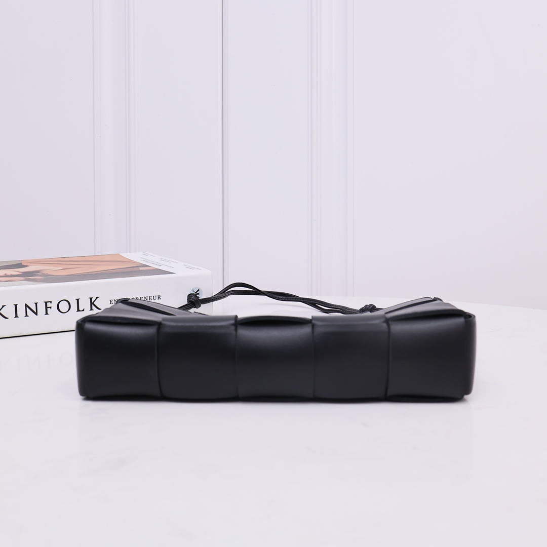 Bottega Veneta Cassette Pouch On Strap - DopestKickz