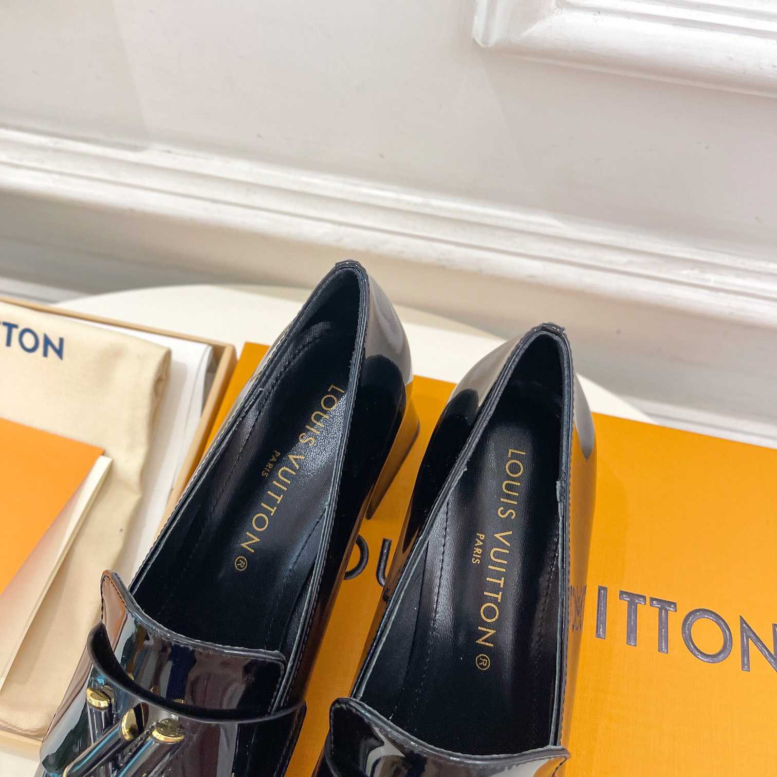Louis Vuitton Shake Loafer   1ABTL2 - DopestKickz