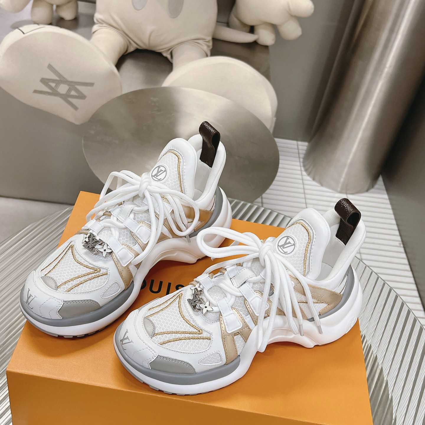 Louis Vuitton LV Archlight Sneaker      1AAVXW - DopestKickz
