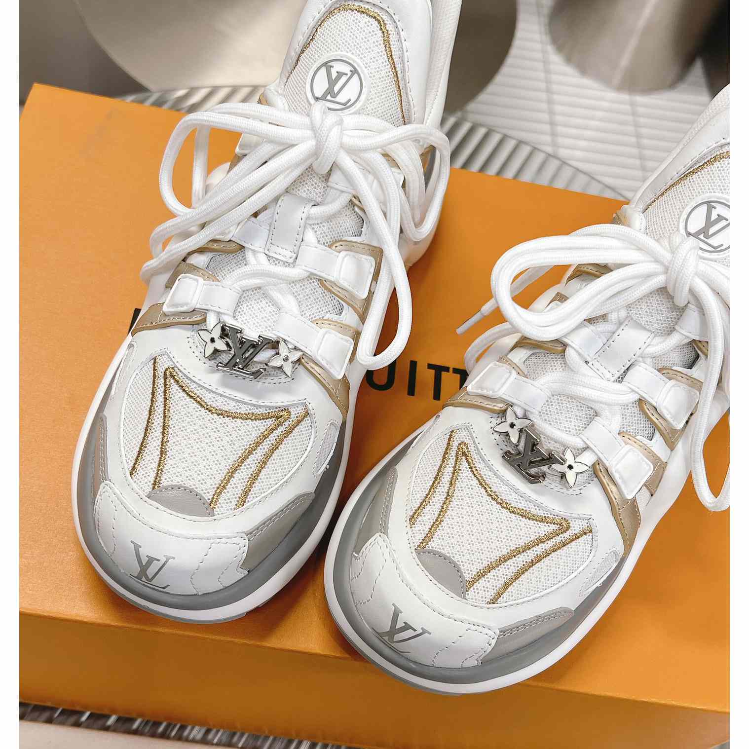 Louis Vuitton LV Archlight Sneaker      1AAVXW - DopestKickz