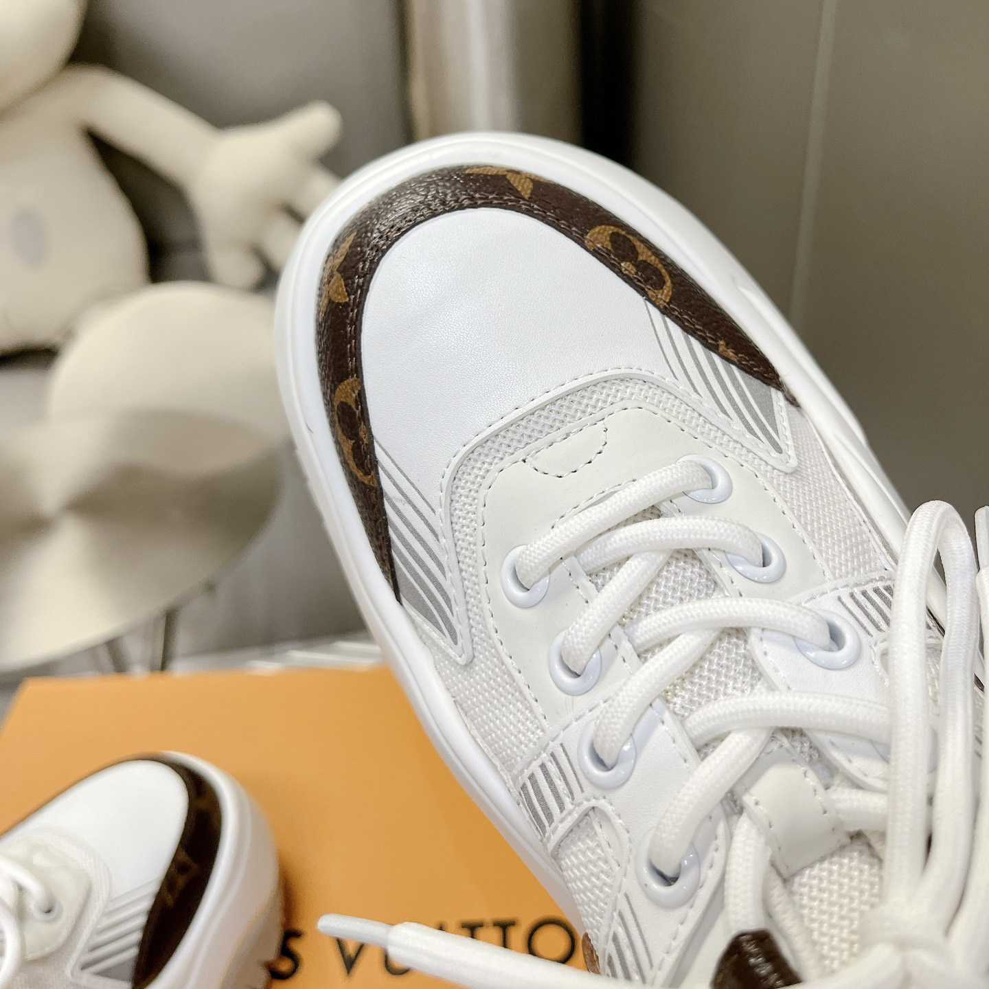 Louis Vuitton LV Archlight 2.0 Platform Sneaker    1ABIHJ - DopestKickz