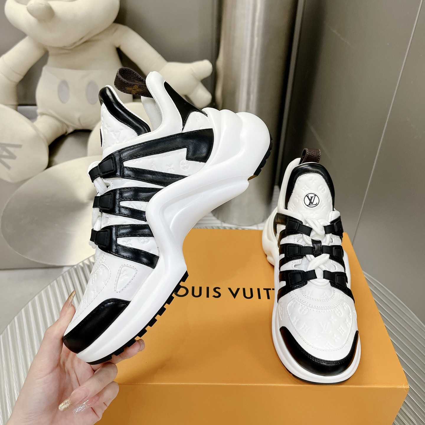 Louis Vuitton LV Archlight Sneaker    - DopestKickz