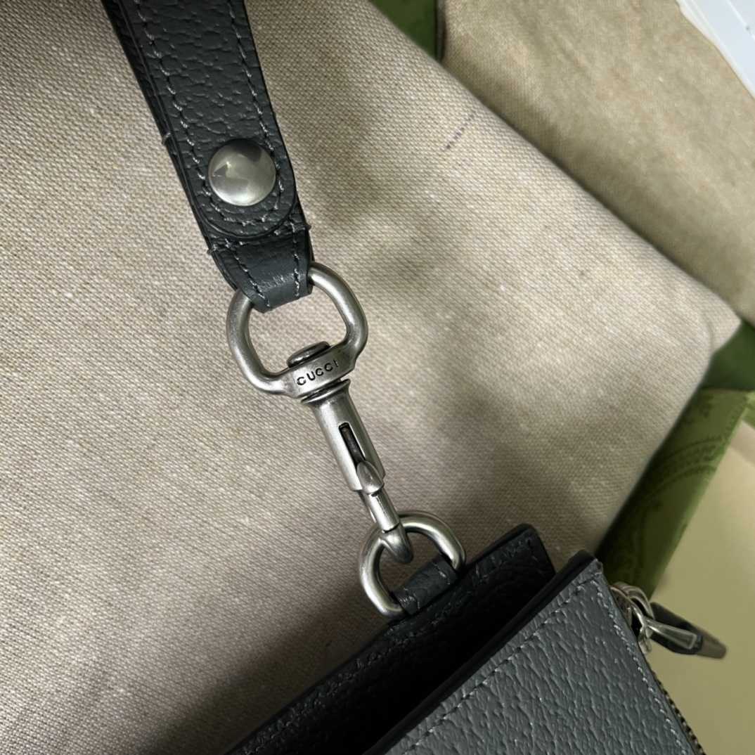 Gucci GG Marmont Pouch(30.5*21*1.5cm) - DopestKickz