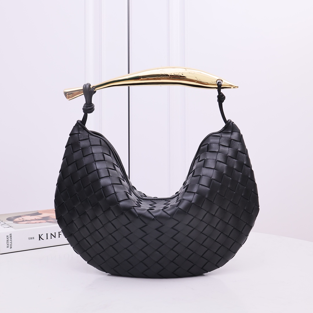 Bottega Veneta Sardine - DopestKickz