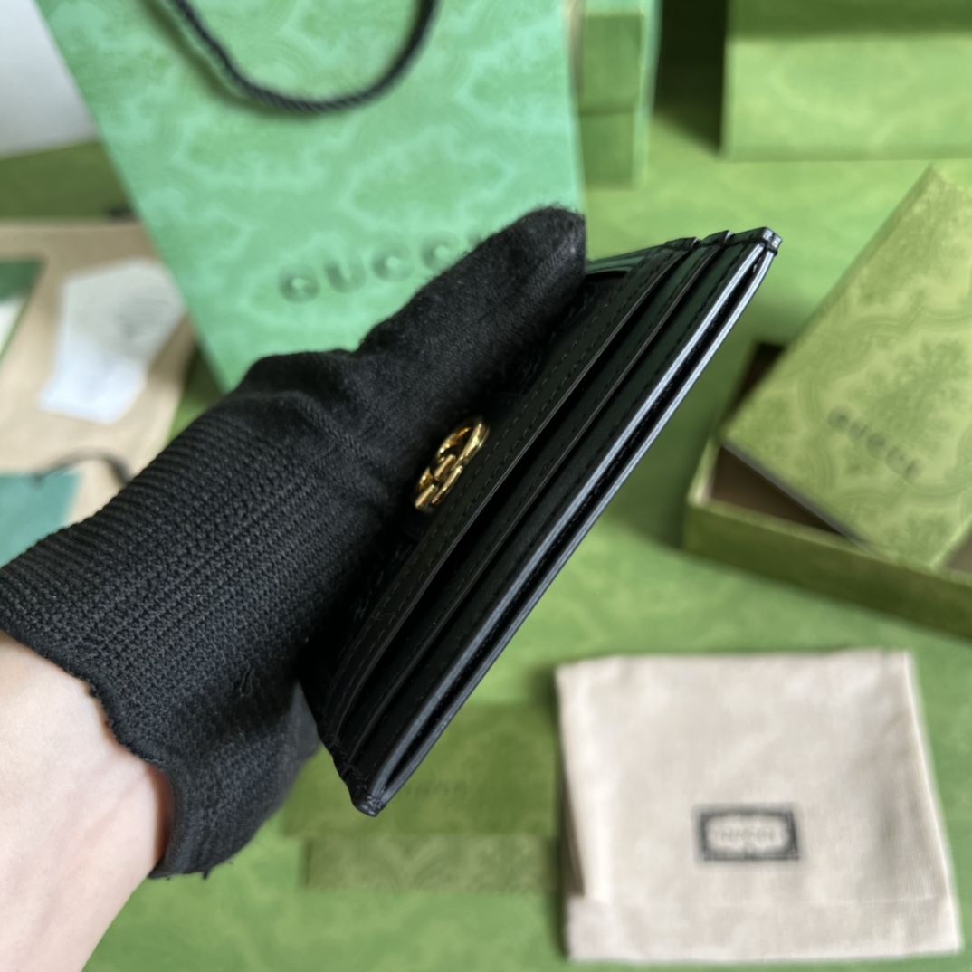 Gucci GG Matelasse Card Case - DopestKickz