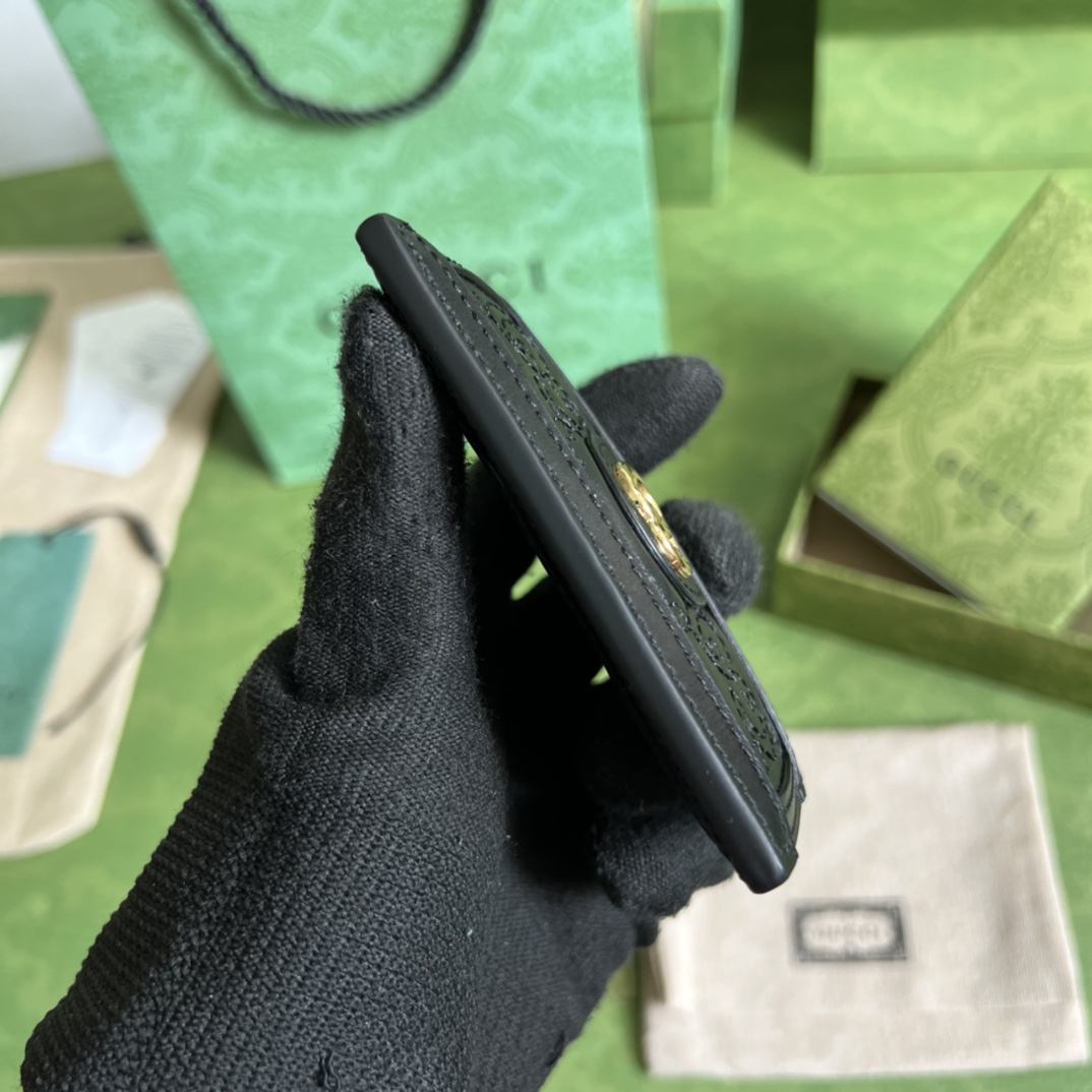 Gucci GG Matelasse Card Case - DopestKickz