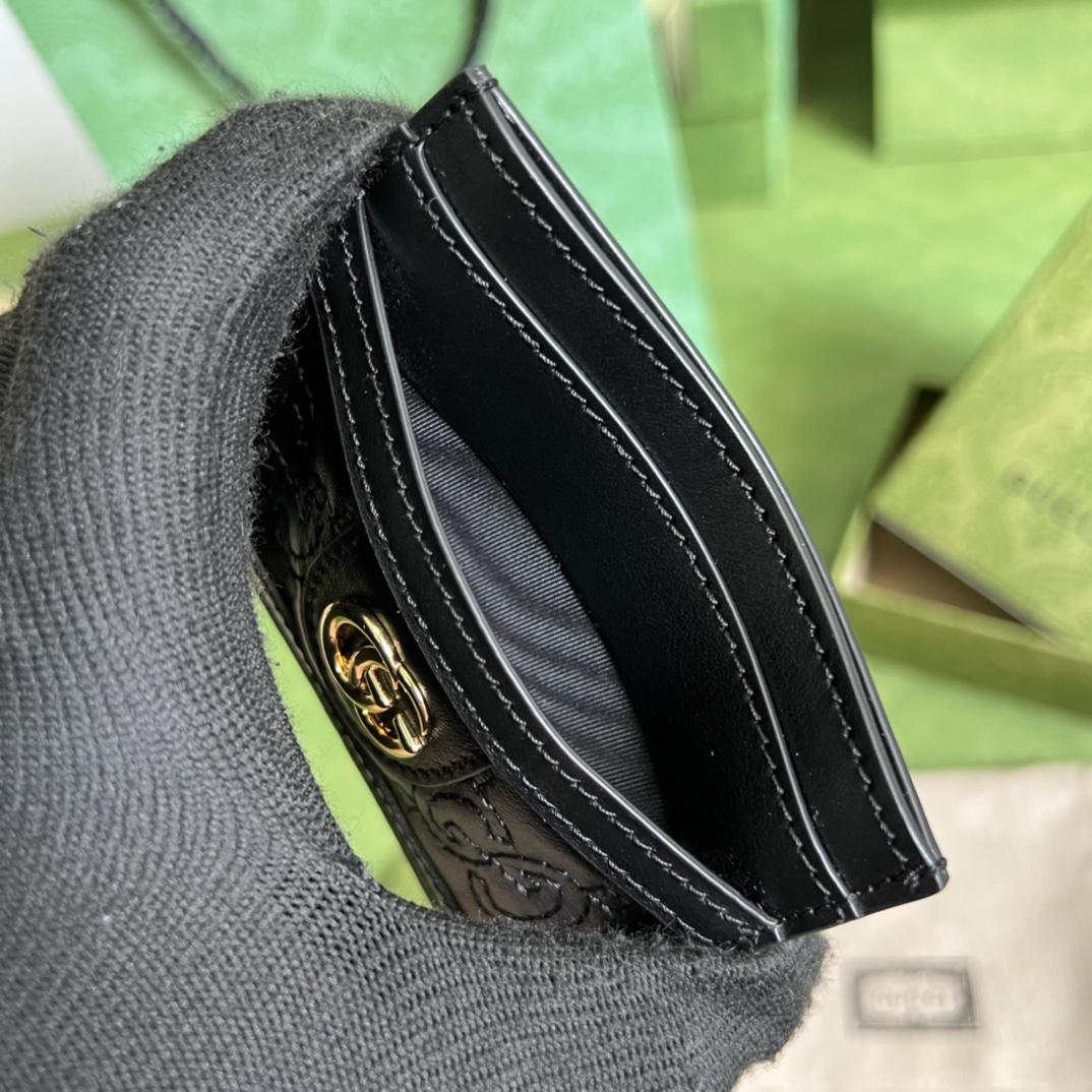 Gucci GG Matelasse Card Case - DopestKickz