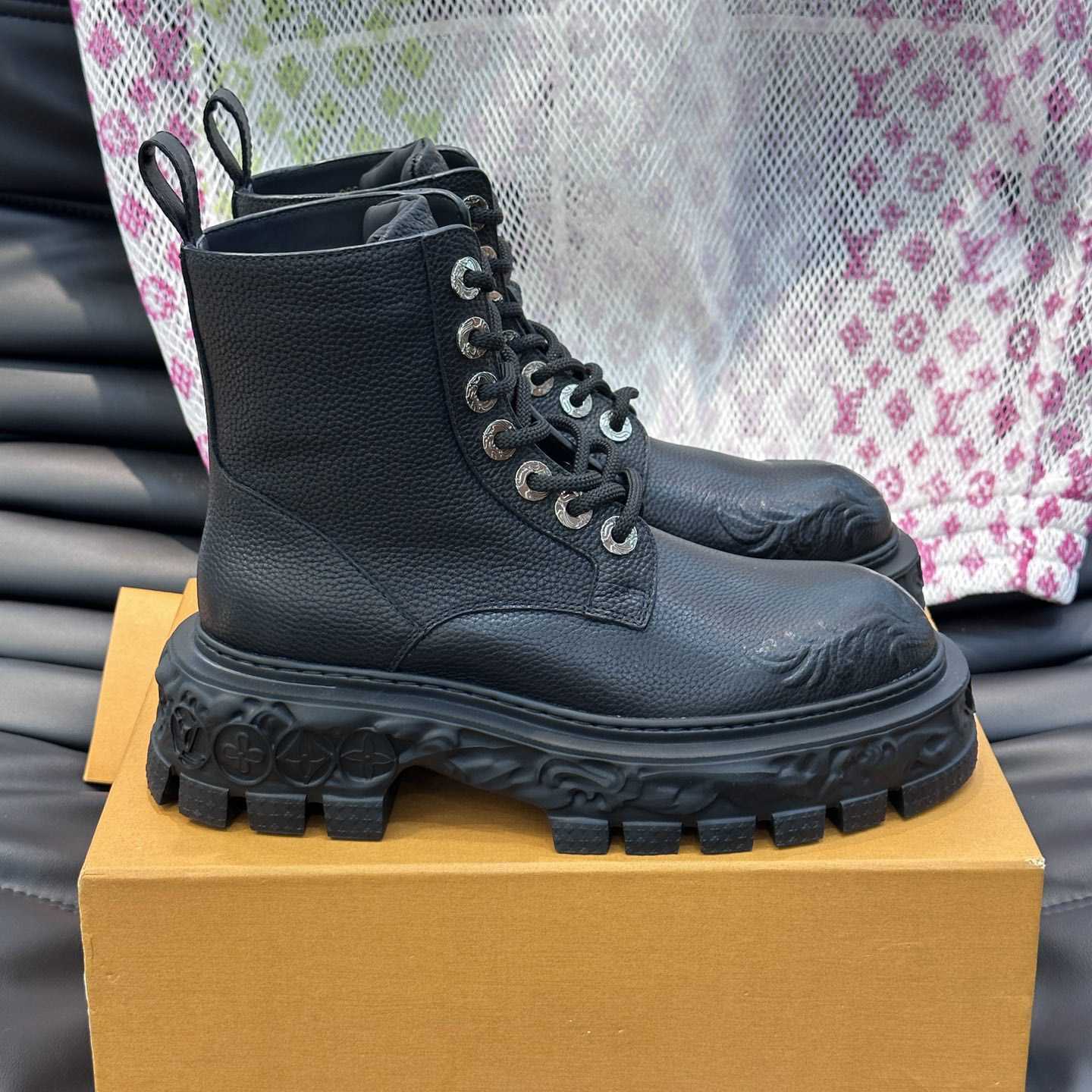 Louis Vuitton LV Baroque Ranger Boot    1AB8NG - DopestKickz