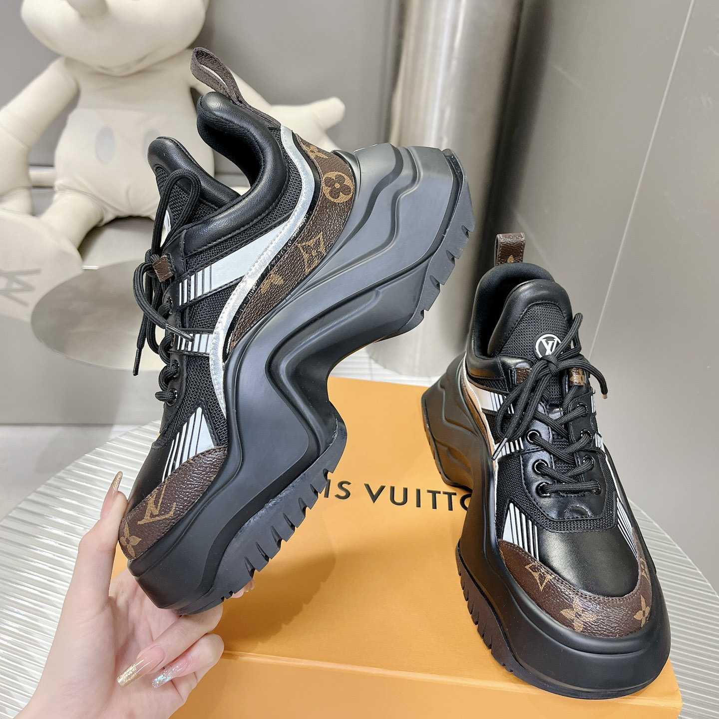 Louis Vuitton LV Archlight 2.0 Platform Sneaker    1ABIHC - DopestKickz