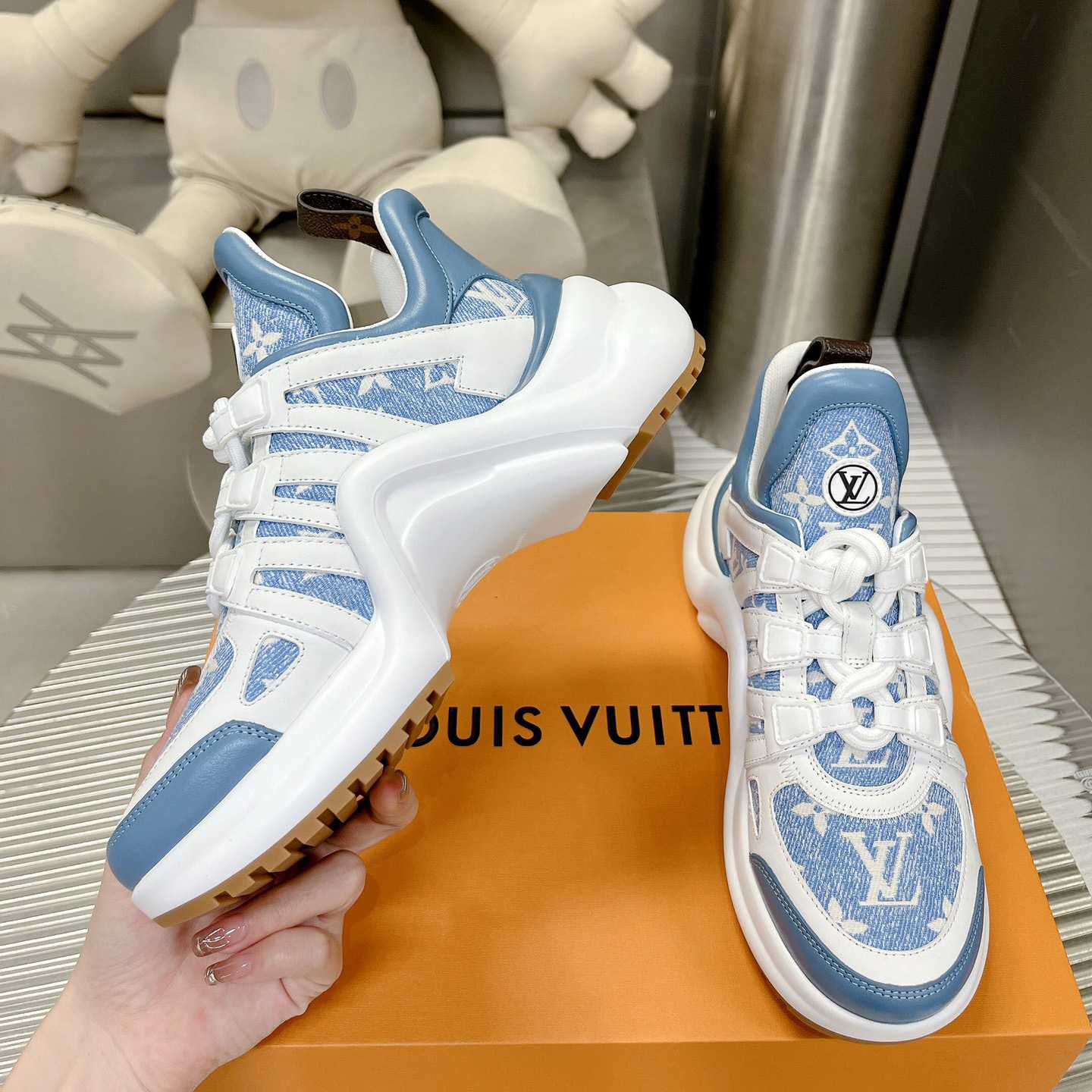 Louis Vuitton LV Archlight Sneaker     1AB30T - DopestKickz