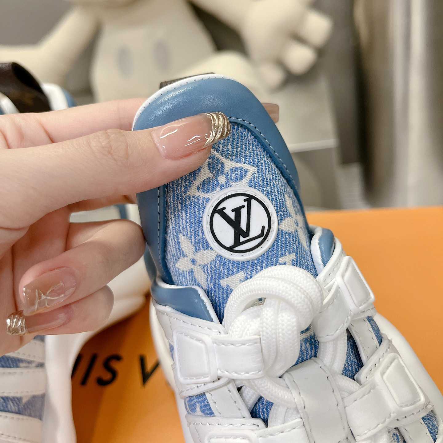 Louis Vuitton LV Archlight Sneaker     1AB30T - DopestKickz