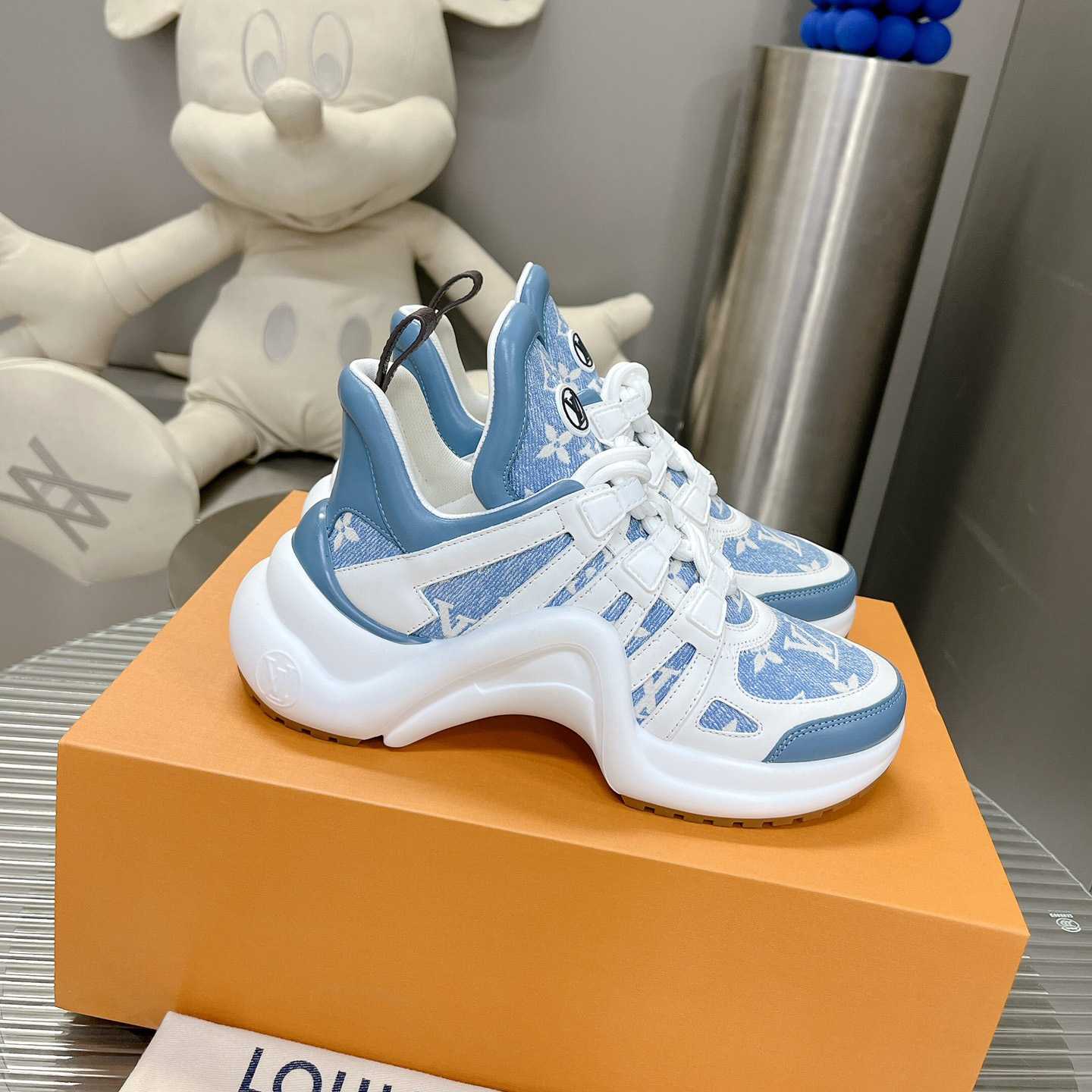 Louis Vuitton LV Archlight Sneaker     1AB30T - DopestKickz