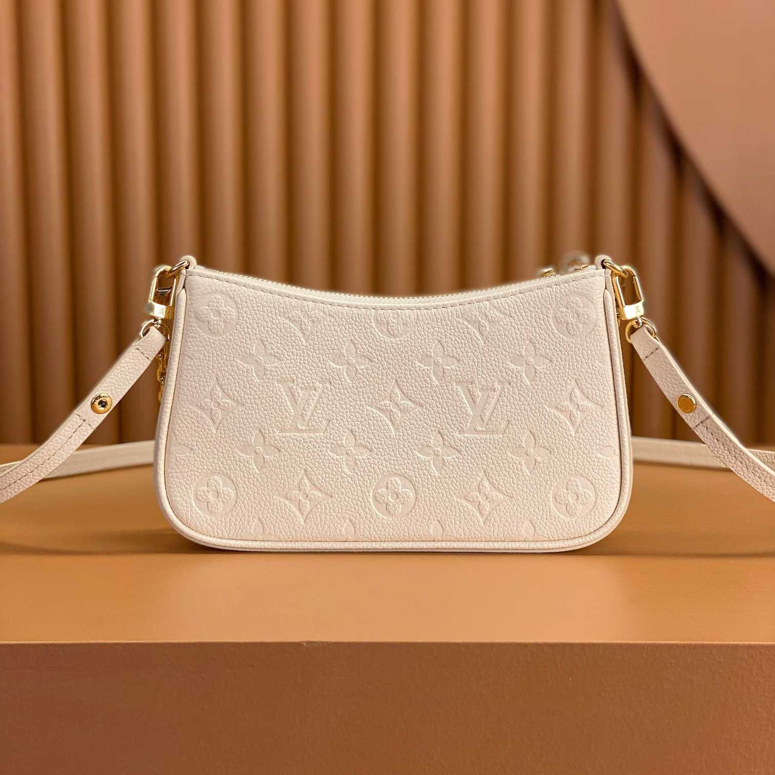 Louis Vuitton Easy Pouch On Strap  (19-11.5-3cm) M81066 - DopestKickz