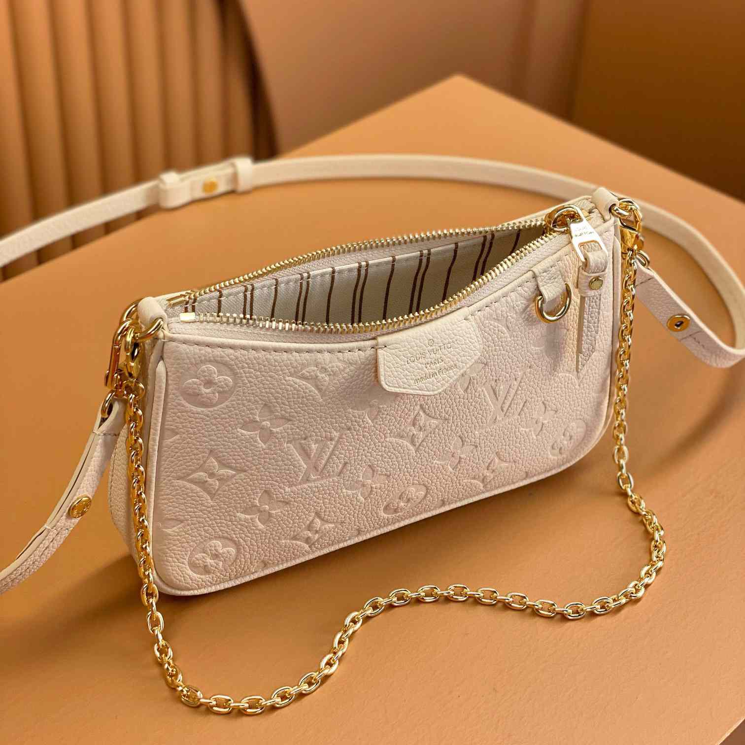 Louis Vuitton Easy Pouch On Strap  (19-11.5-3cm) M81066 - DopestKickz