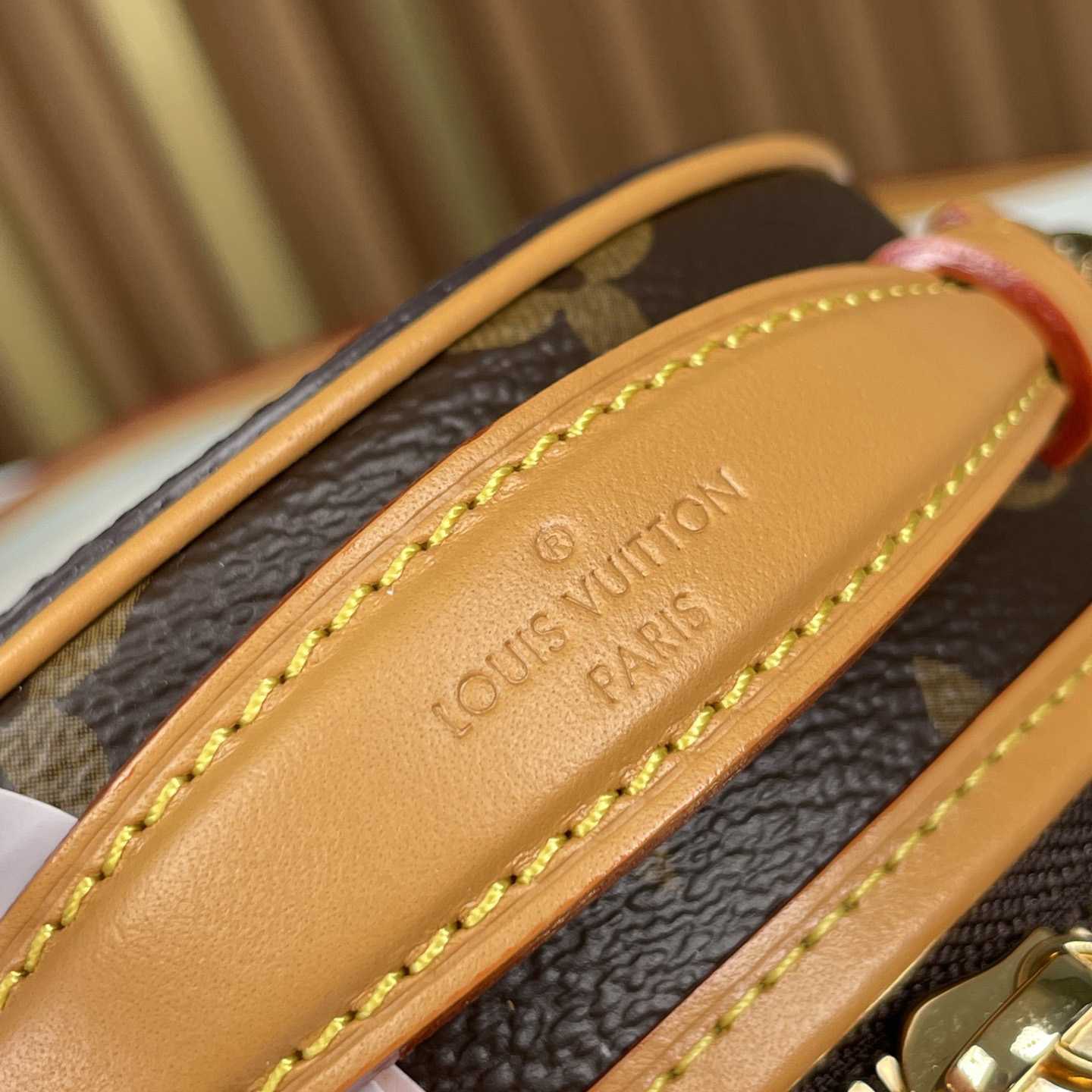 Louis Vuitton Mini Boite Chapeau      M44699 - DopestKickz