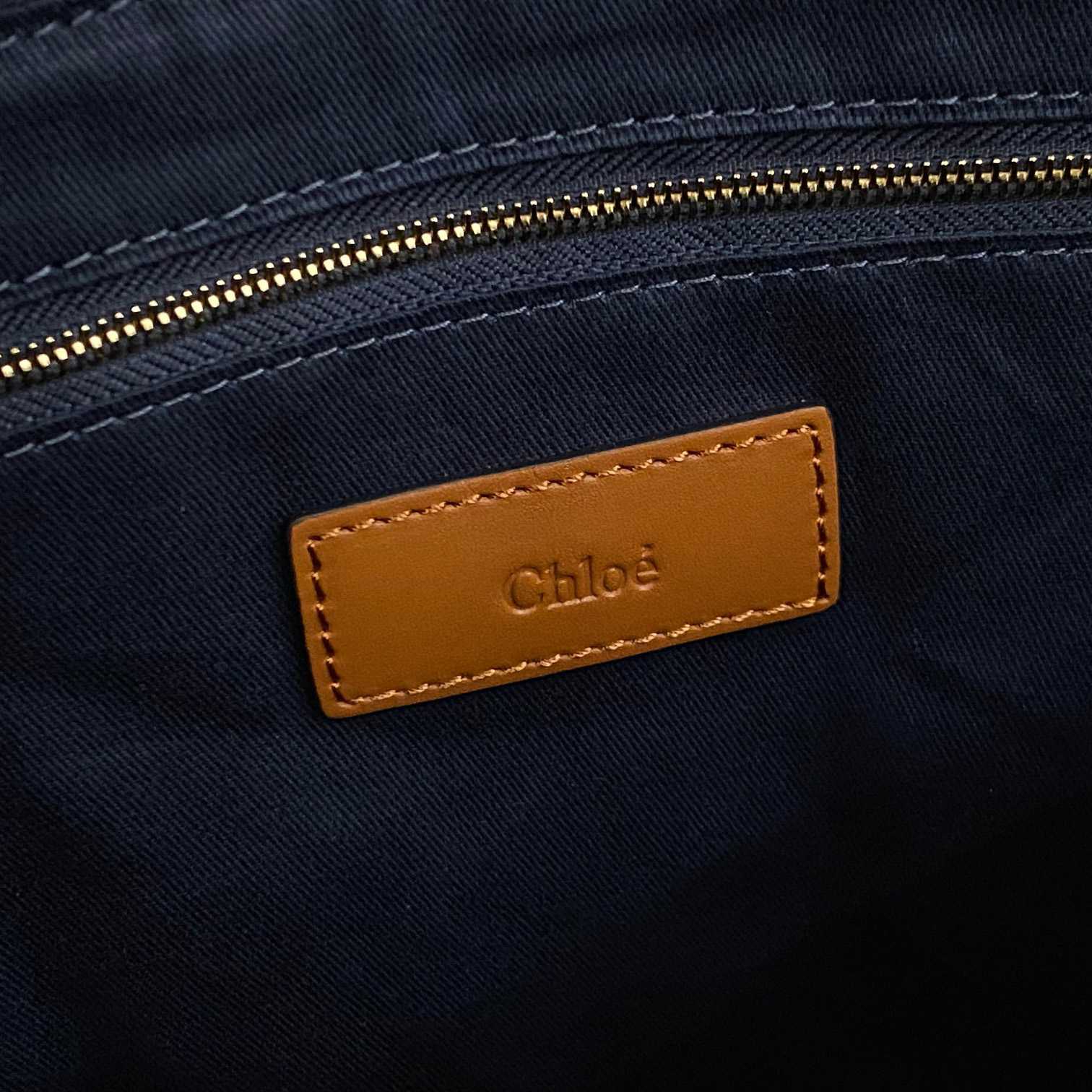 Chloe Changing Bag (40*32*14cm) - DopestKickz