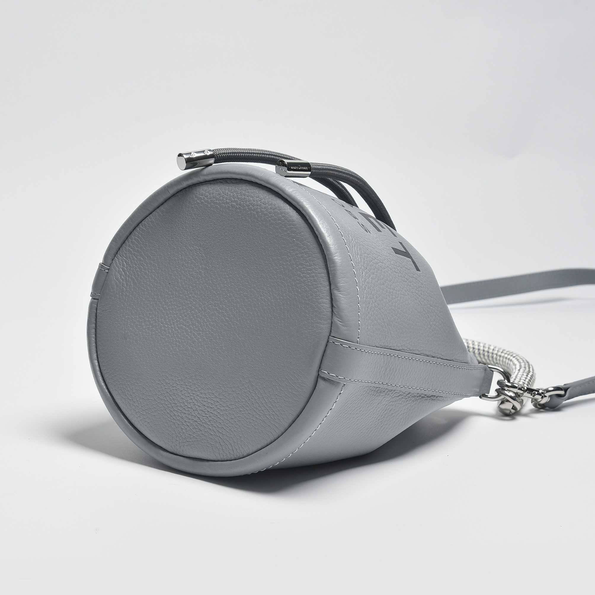 Marc Jacobs Women's Leather The Bucket Bag  - DopestKickz