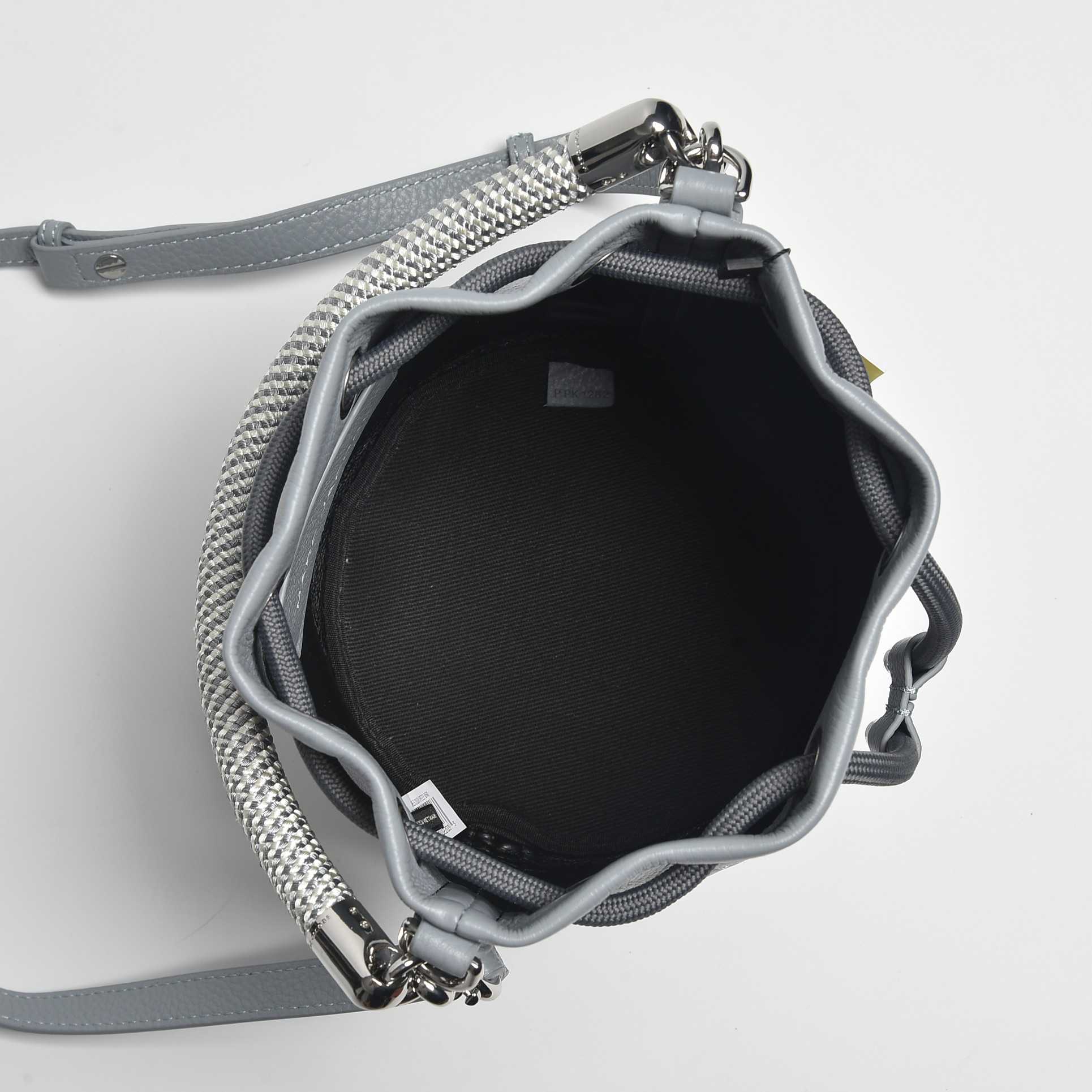 Marc Jacobs Women's Leather The Bucket Bag  - DopestKickz