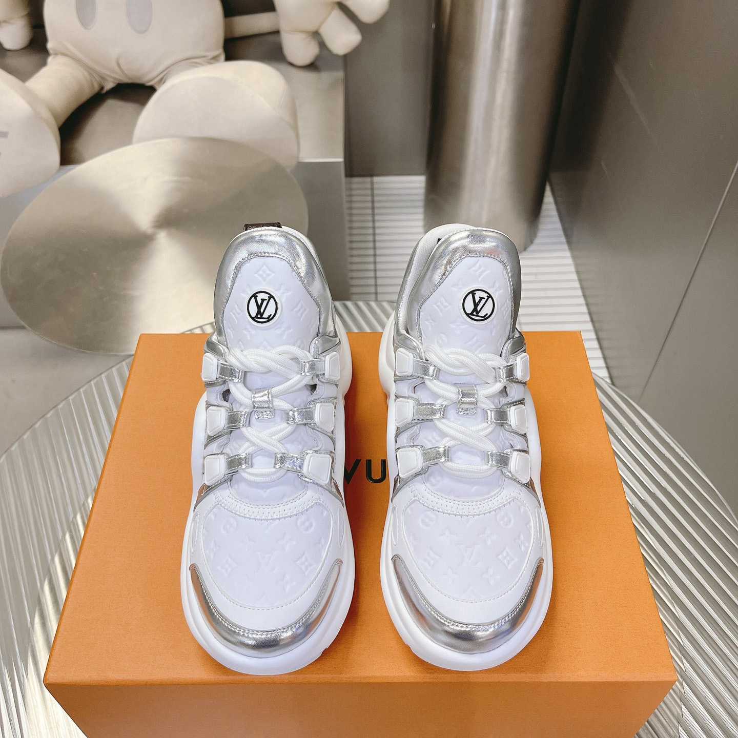 Louis Vuitton LV Archlight Sneaker     1ABVFN - DopestKickz