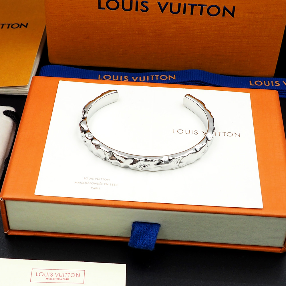 Louis Vuitton Monogram Jonc - DopestKickz