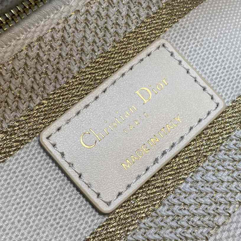 Dior Medium Embroidered Lady D-lite Bag - DopestKickz