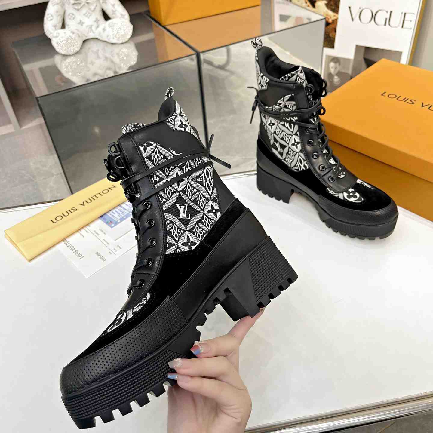 Louis Vuitton Laureate Platform Desert Boots  - DopestKickz