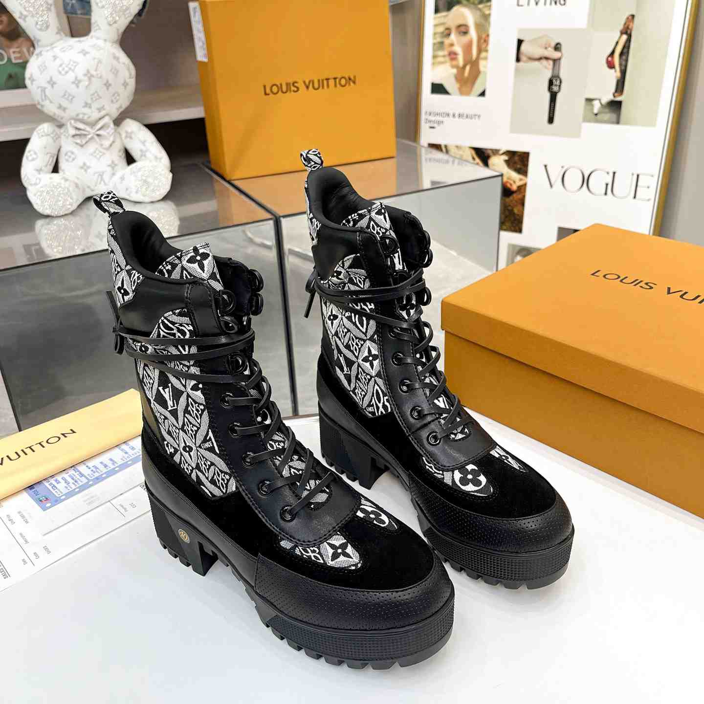 Louis Vuitton Laureate Platform Desert Boots  - DopestKickz