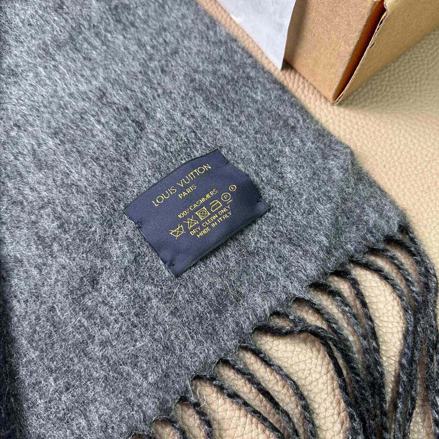 Louis Vitton LV Dual Scarf - DopestKickz