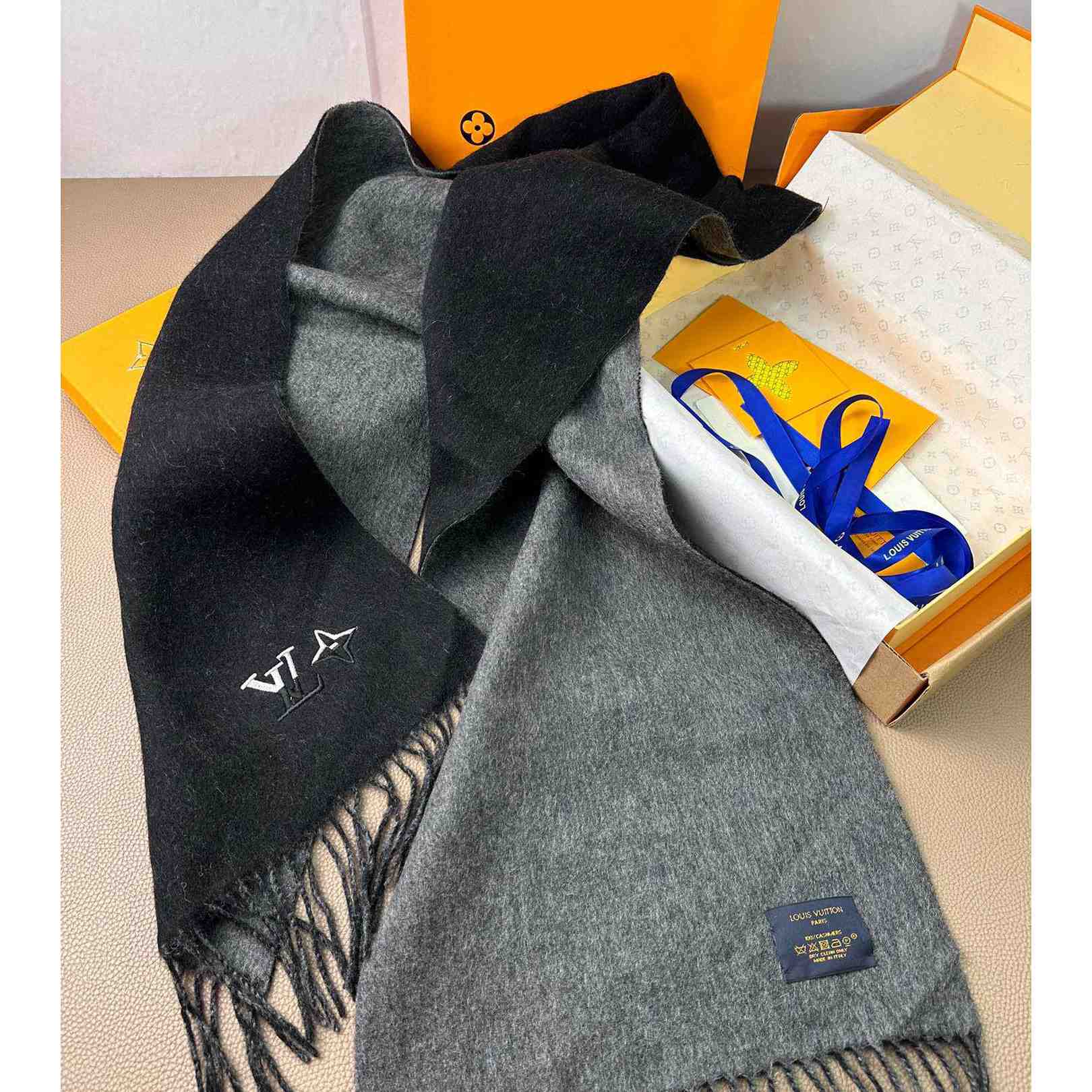 Louis Vitton LV Dual Scarf - DopestKickz