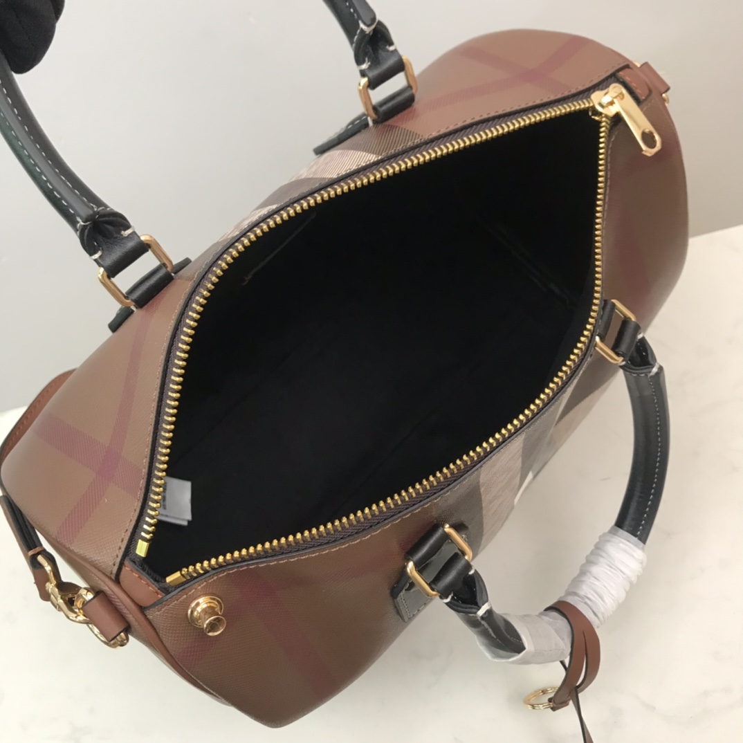 Burberry Medium Check-pattern Leather Bowling Bag (30 x 15 x 21cm) - DopestKickz
