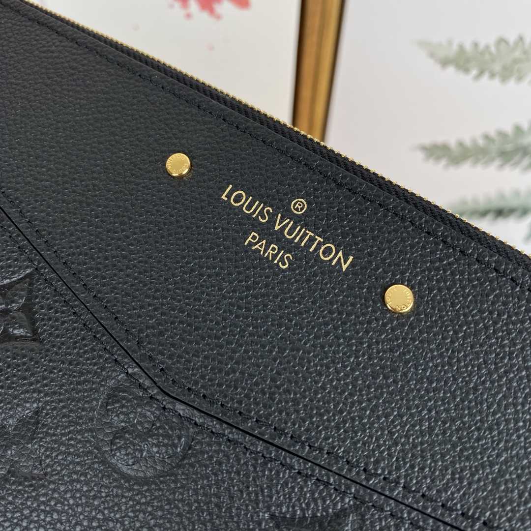 Louis Vuitton Daily Pouch  (29.5 x 21x 1cm)  M62937 - DopestKickz