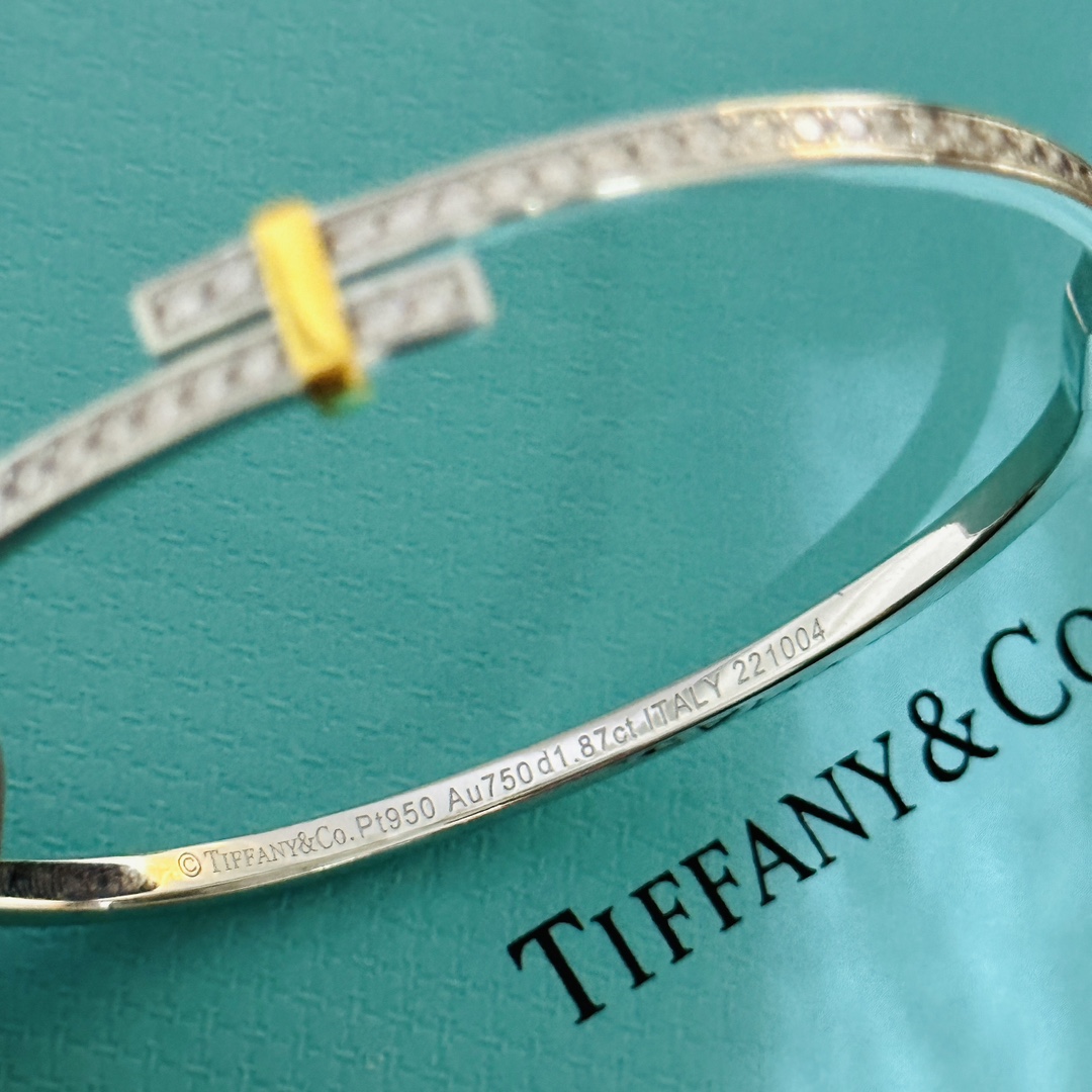 Tiffany&CO Hinged Bypass Bangle - DopestKickz