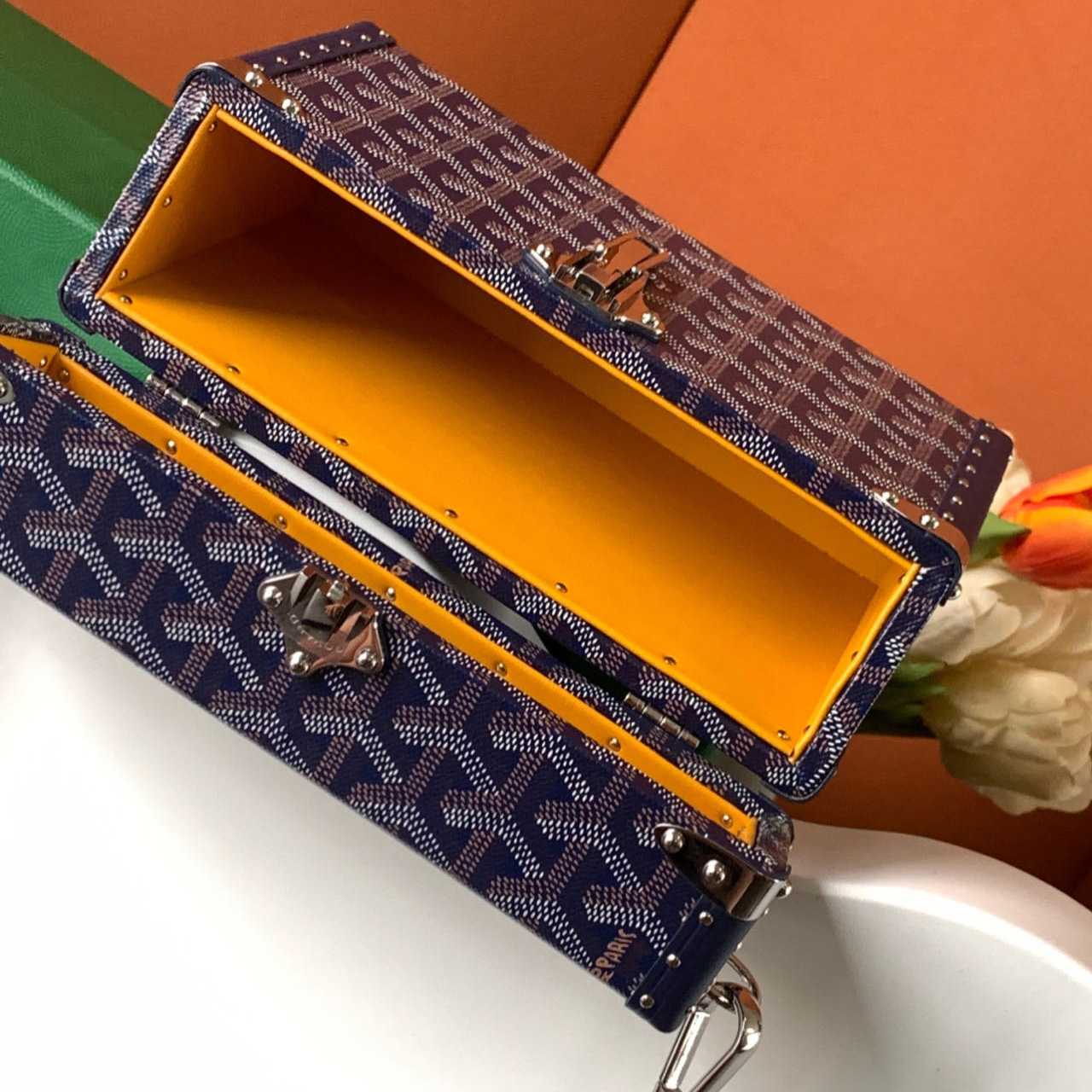 Goyard Bag Trunk Monogram Leather (21-15-6.5cm) - DopestKickz