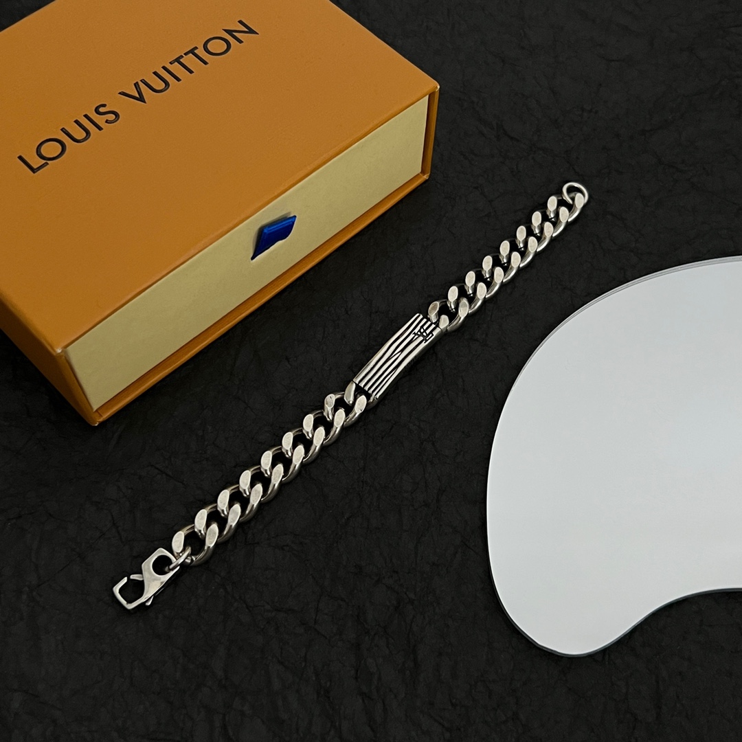 Louis Vuitton LV Epi Bracelet - DopestKickz