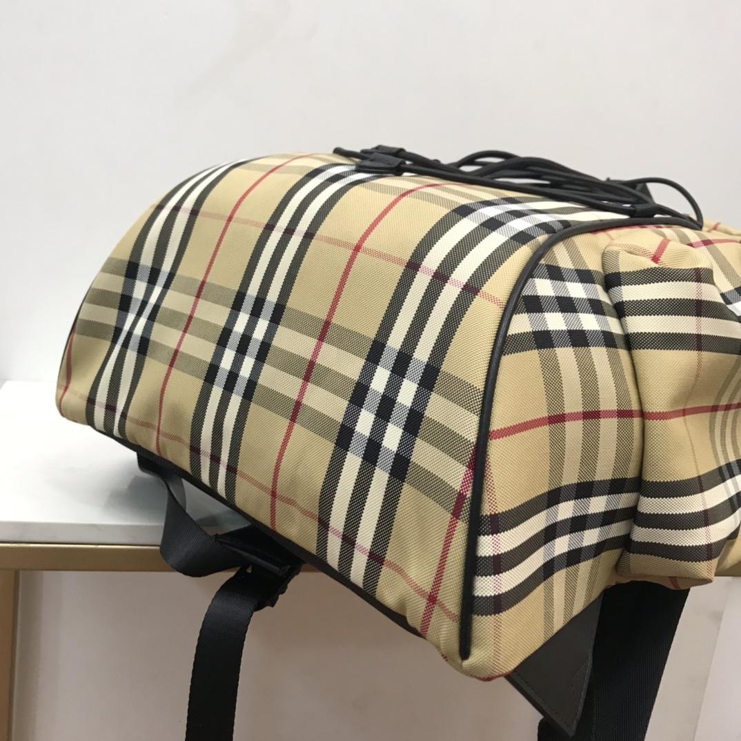 Burberry Murray Archive Check Drawstring Fasten Backpack (30 x 17 x 50cm) - DopestKickz