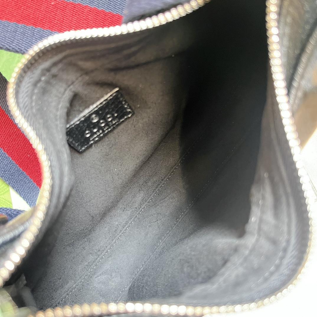 Gucci Attache Small Shoulder Bag (23x 22x 5cm) - DopestKickz