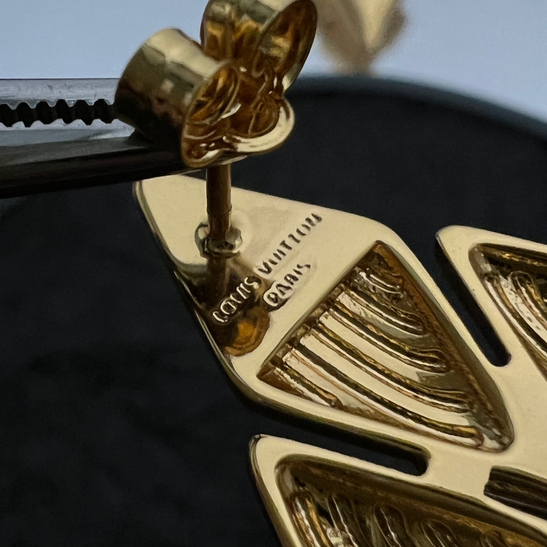 Louis Vuitton GO-14 Earrings - DopestKickz