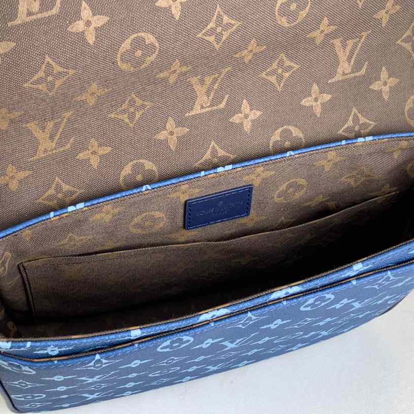 Louis Vuitton District PM  M23785 - DopestKickz