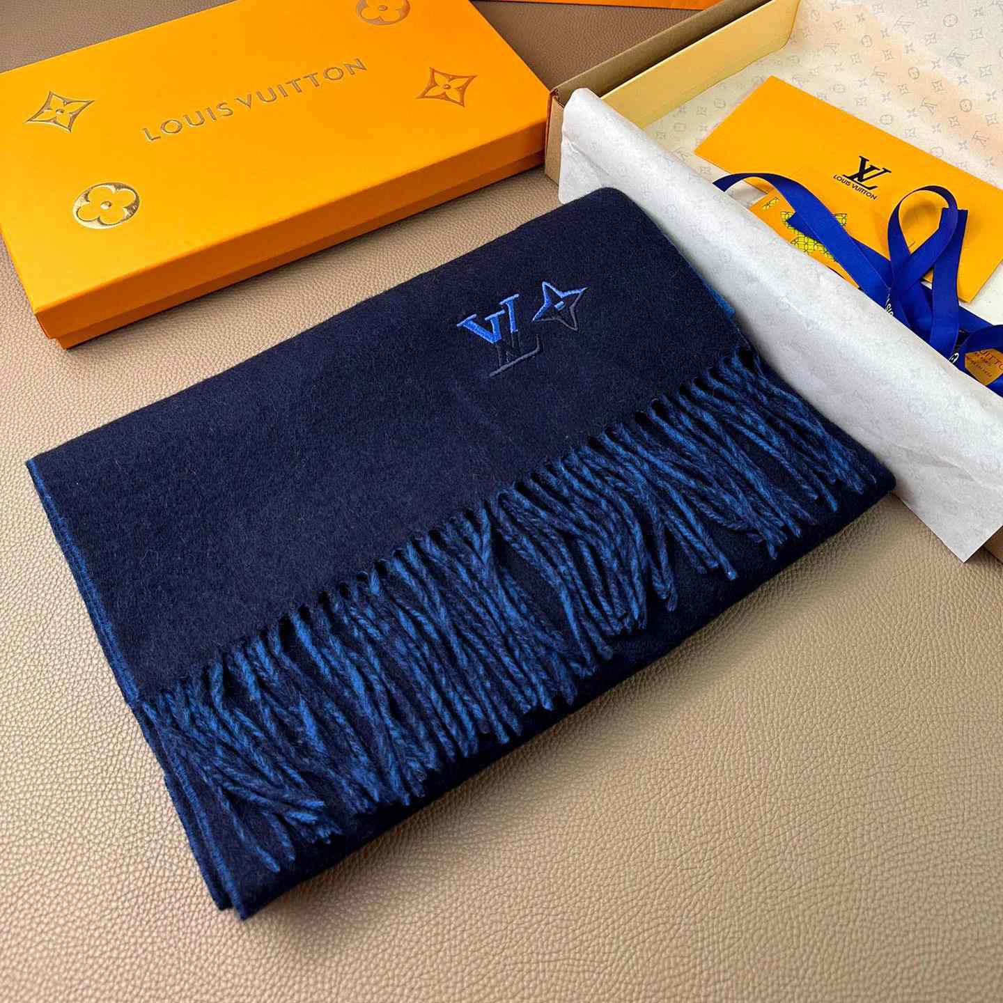 Louis Vitton LV Dual Scarf - DopestKickz