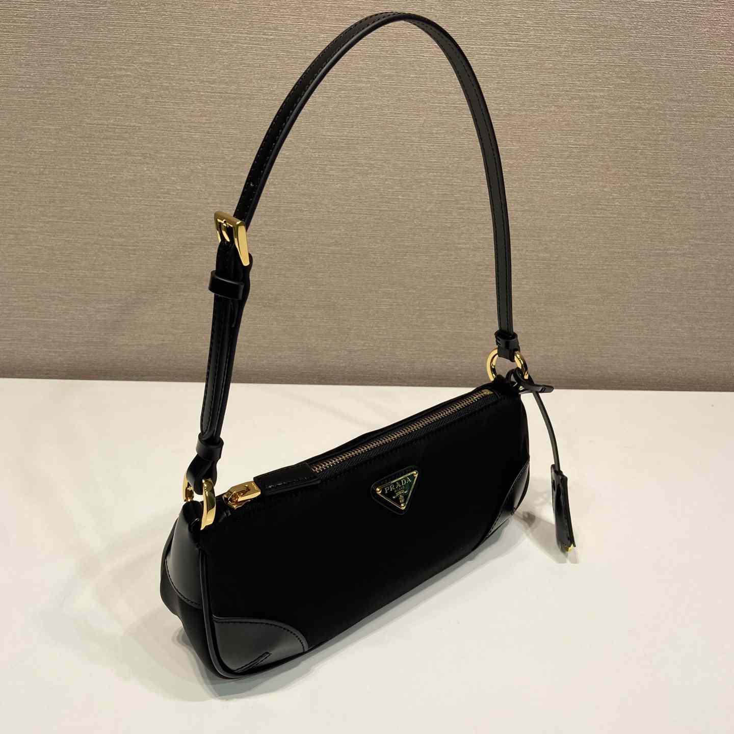 Prada Re-Edition 2002 Re-Nylon And Brushed Leather Shoulder Bag - DopestKickz