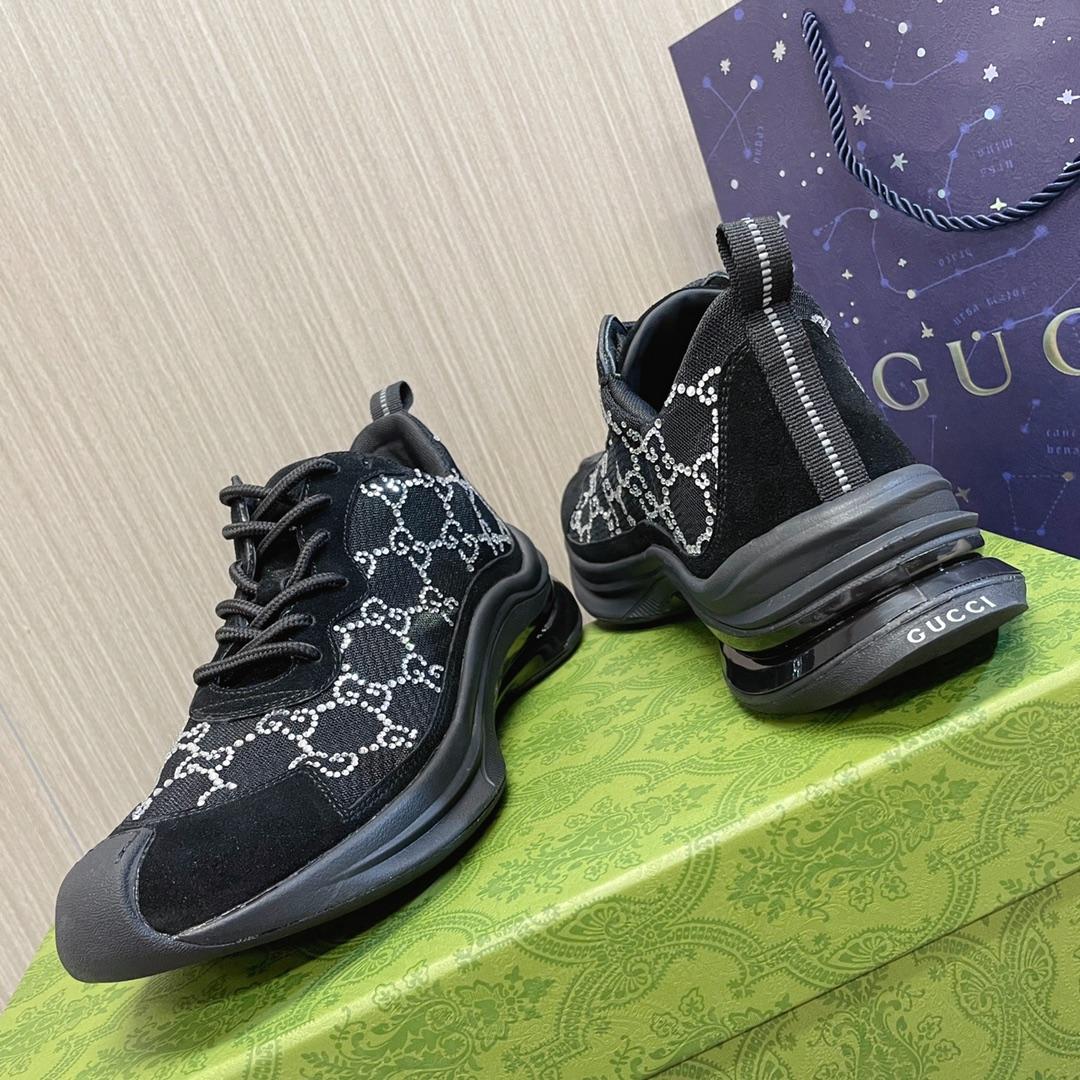 Gucci Women's Run Sneaker - DopestKickz